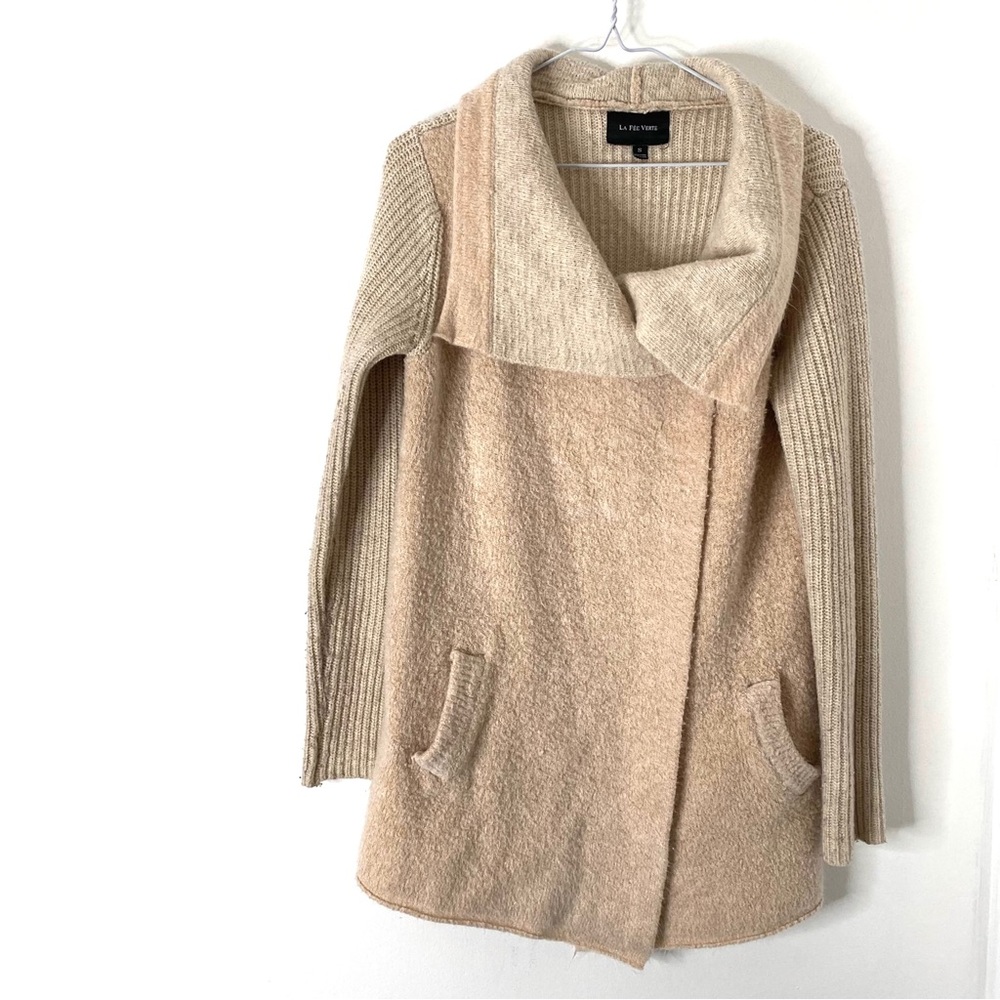 La Fée Verte Beige Plush Knit Cardigan Ribbed Sleeve Snap Front Sweater